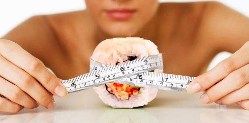 Суши при похудении. Можно ли есть суши и роллы во время диеты?